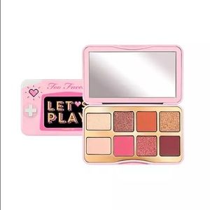 💝Too Faced let’s play palette BNIB💝